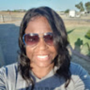 Meet your Posher, Latoya